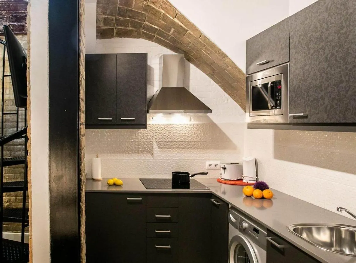 New Listing Duplex Near The Beach Barceloneta Appartement